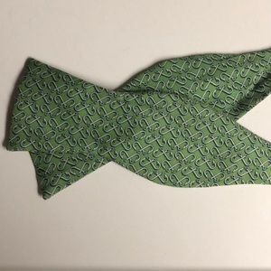 Vineyard Vines Bow tie